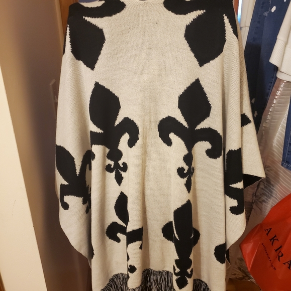 Shawl/wrap - Picture 3 of 4